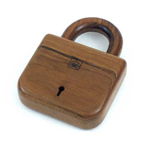 wooden_lock_1.jpg